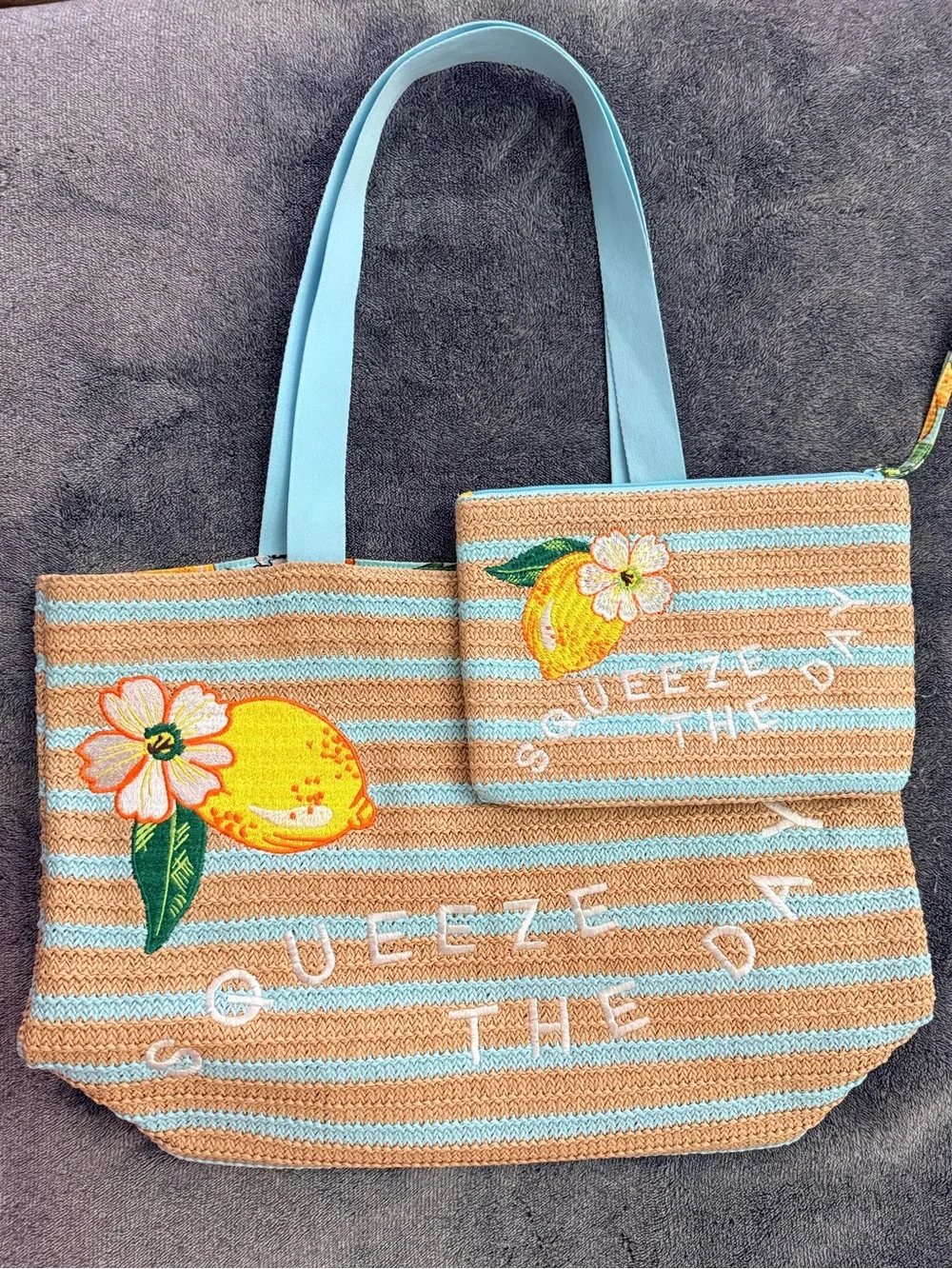 Vera Bradley retired “squeeze the day” tote set